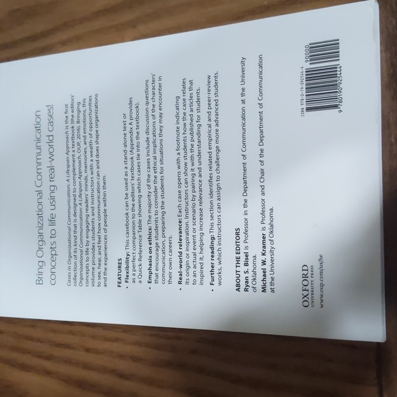 Cases in Organizational Communication: A Lifespan Approach by Ryan S. Bisel - Picture 2 of 3